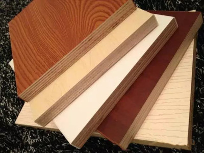 胶合板与天然木材的深度对比及地板基材胶合板选购指南